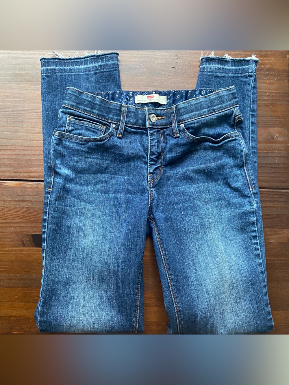 Levi's 525 Straight Leg Perfect Waist Distressed Hem Denim Jean Medium Wash
